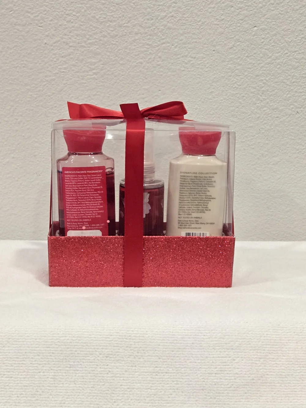 Bath & Body Works Japanese Cherry Blossom Gift Set - Red